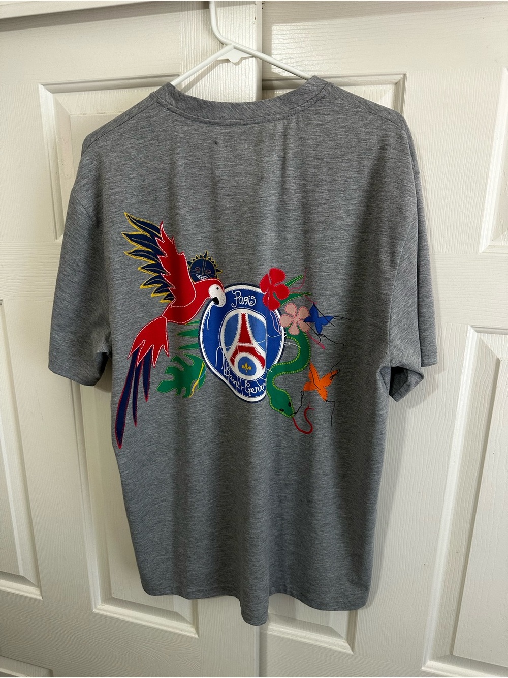 Gray PSG Back Parrot Embroidered Men’s T-Shirt